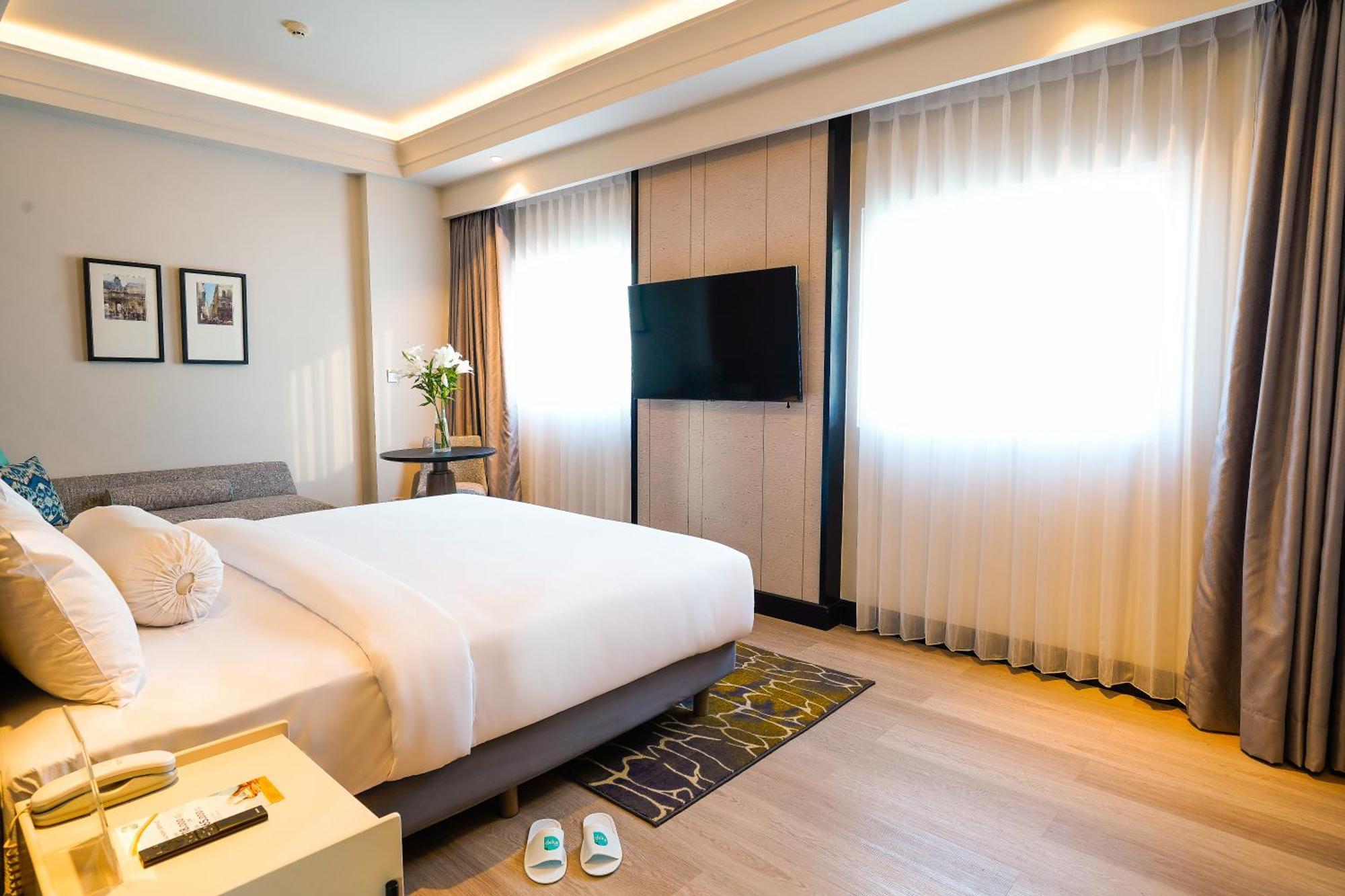 Deka Hotel Surabaya Hr Muhammad Esterno foto