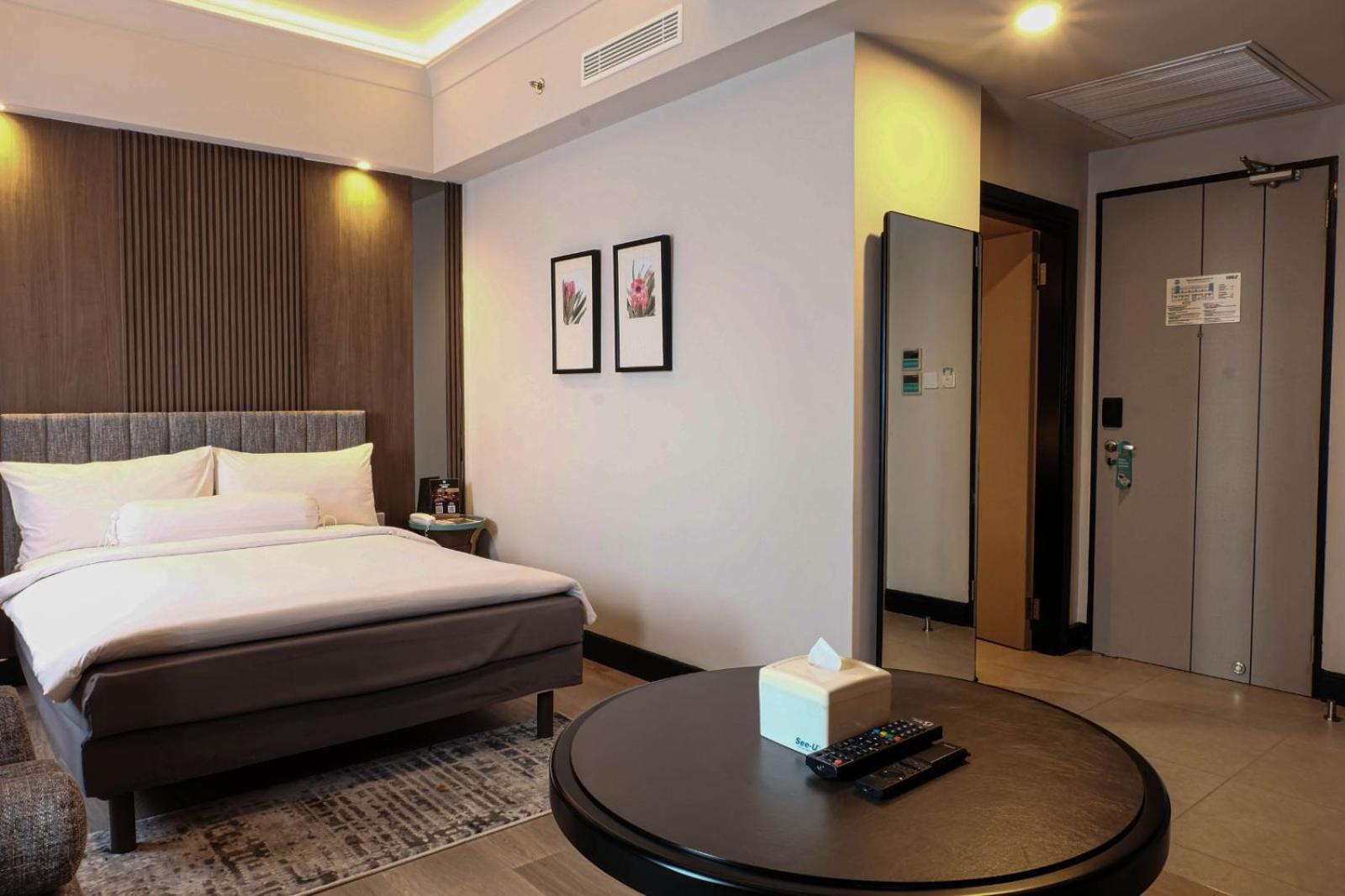 Deka Hotel Surabaya Hr Muhammad Camera foto