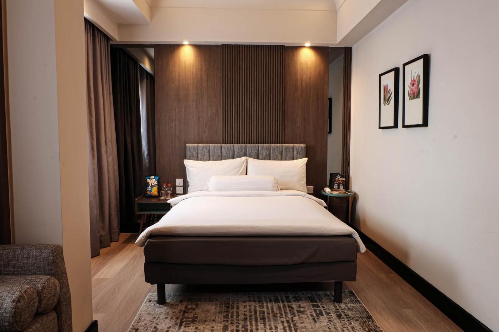 Deka Hotel Surabaya Hr Muhammad Camera foto